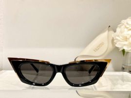 Picture of Valentino Sunglasses _SKUfw46802745fw